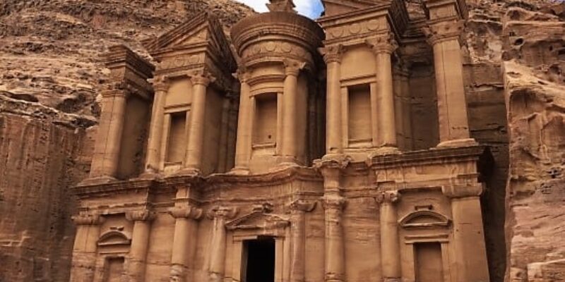 Inside Petra: How to Travel to Petra Independently (Travel Guide)