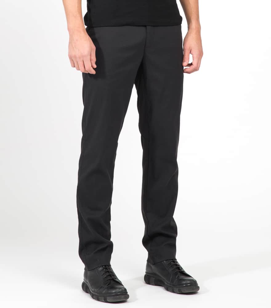 Outlier Clothing & Outlier Pants Review | The Outlier Futureworks Slacks | An Outlier Futureworks Slacks review by A Brother Abroad