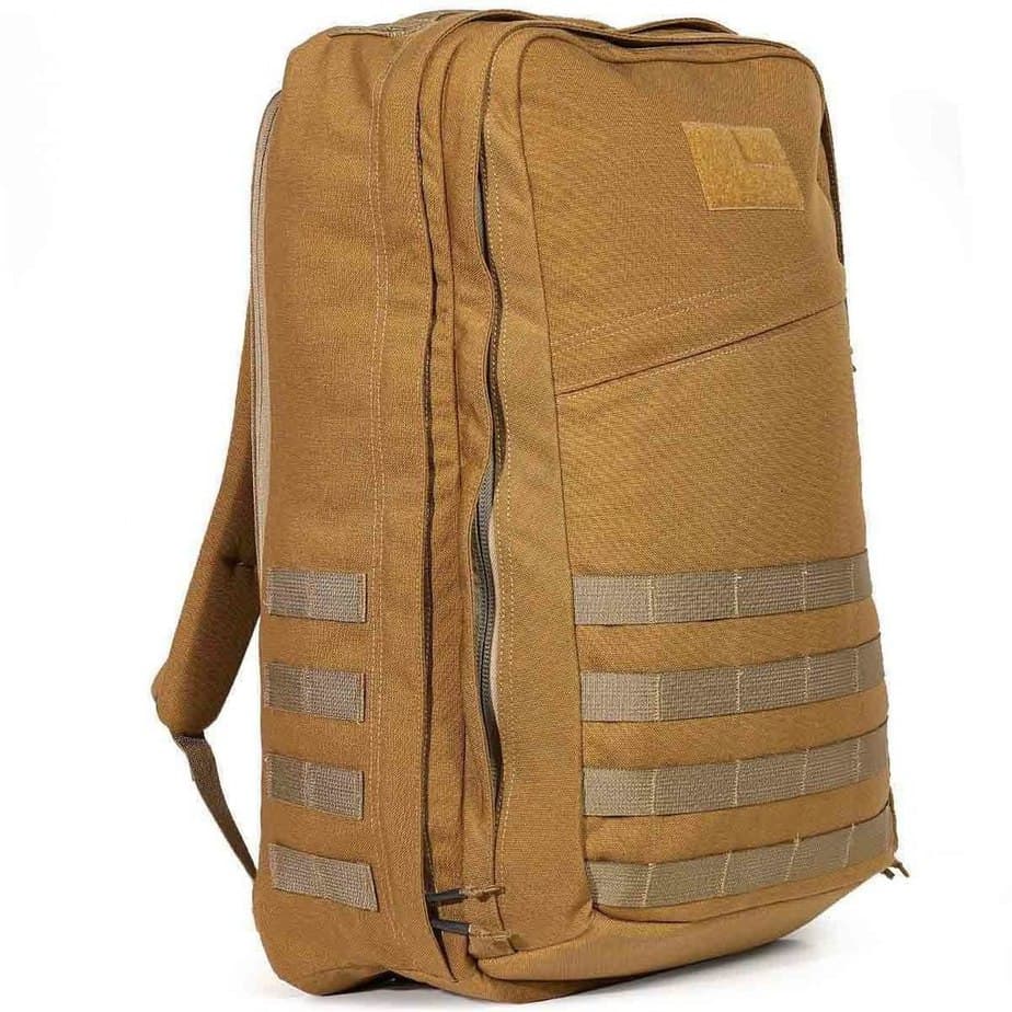 GR2 40l with single compression strap on each side? Is this real