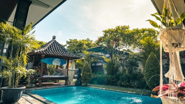 7 Best Canggu Surf Schools | ABrotherAroad.com