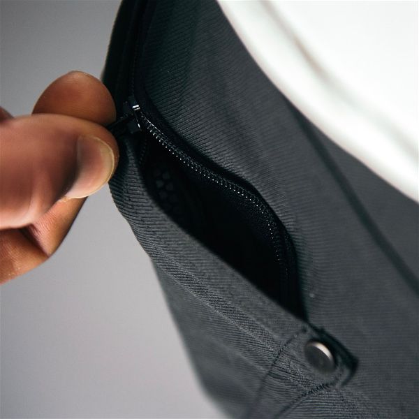 Men's travel pants with security clearance pocket