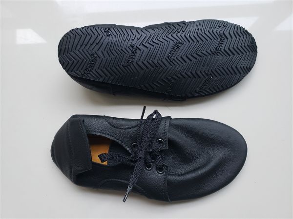 Softstars Runamoc: A stylish, minimalist, and high quality travel shoe ...