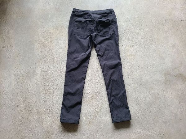 A Complete Western Rise AT Slim Pants Review for Stylish Commuters