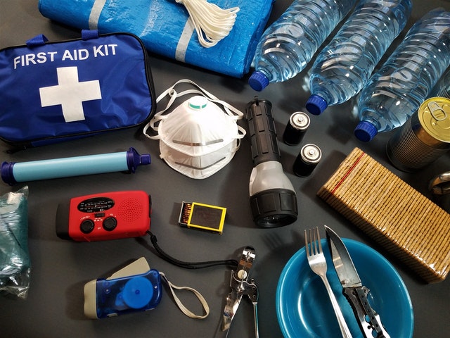 Go-Bag Essentials for On-the-Move Survival – American Contingency