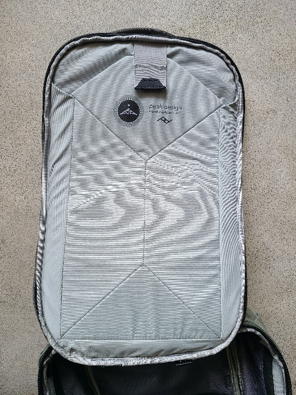 peak design travel backpack 30l canada