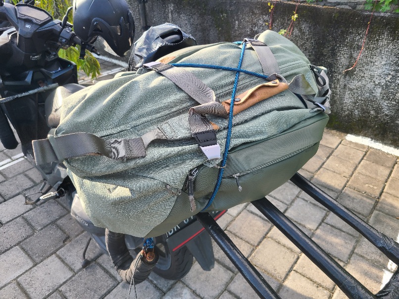 peak design travel duffel bag