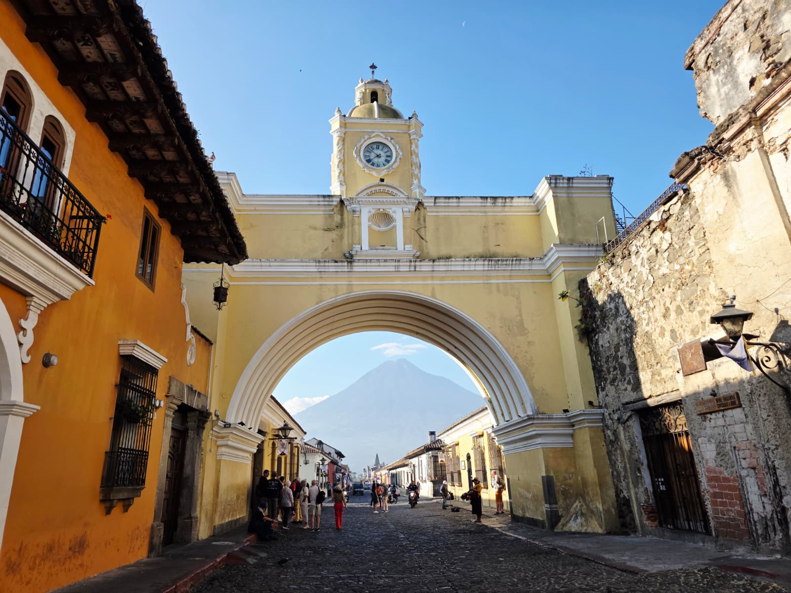 How I Achieved Financial Independence through a Life Abroad on a Normal Income